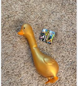 SmushWorld Golden Goose Squeeze Toy