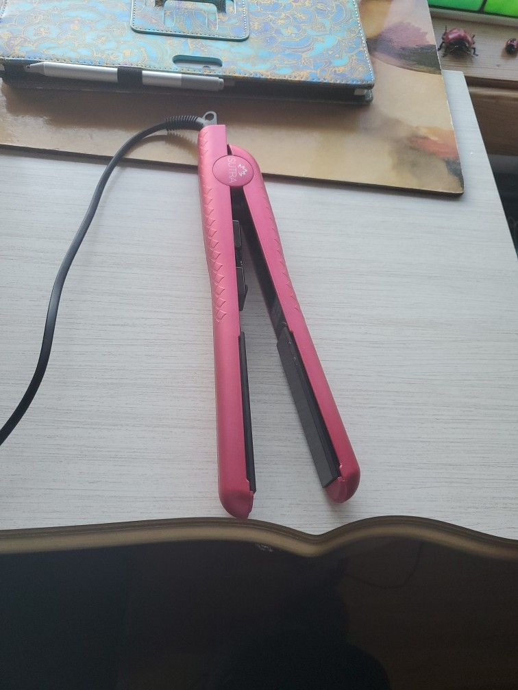 Sutra Flat Iron Metalic PINK