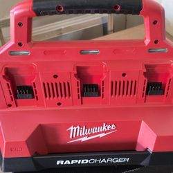 Milwaukee Rapid Charger