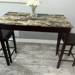 Table With 2 Bar Stools