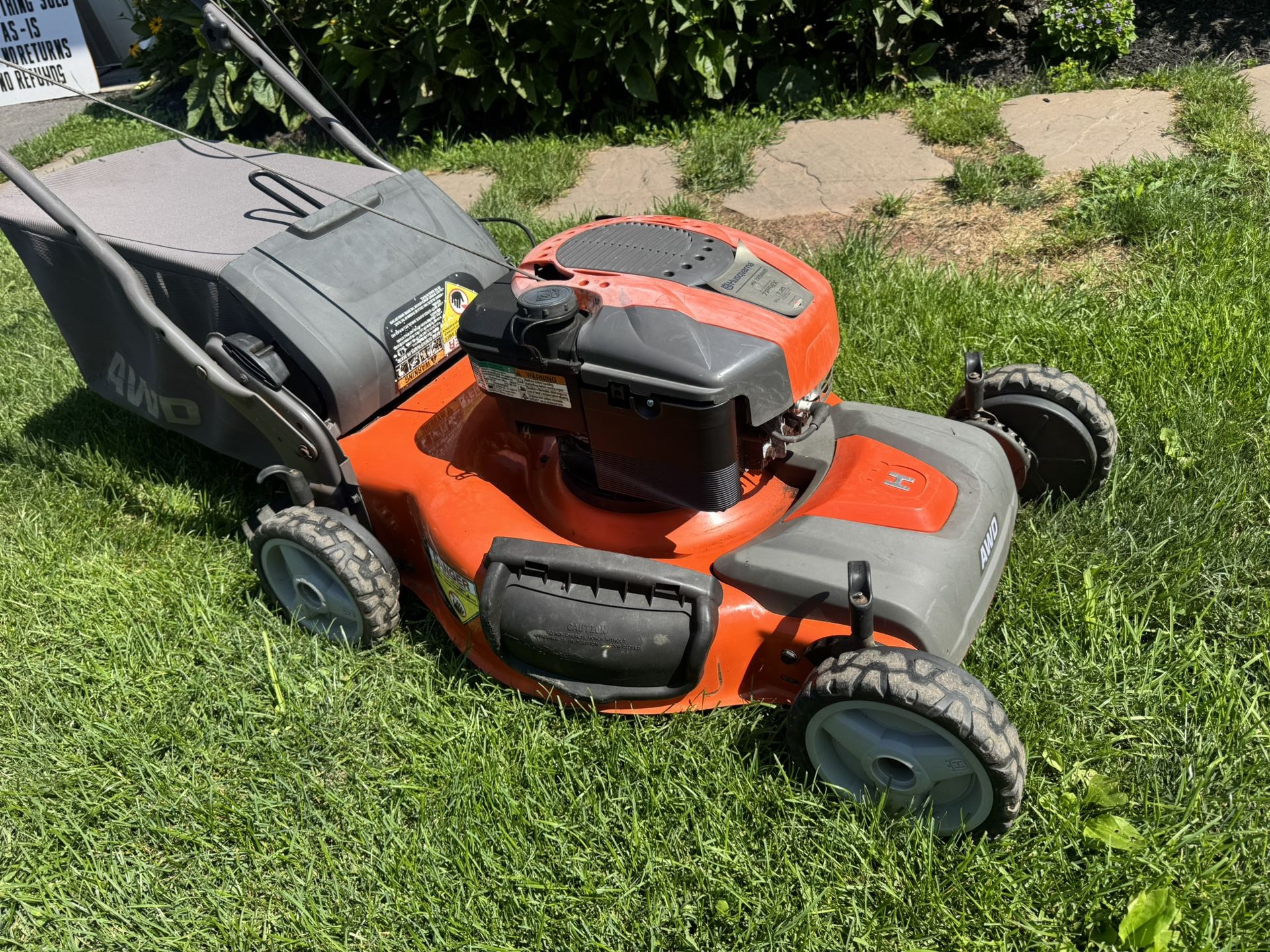 Husqvarna AWD Self Propelled Mower 190cc Engine With 22” Cutting Deck. Must Pickup