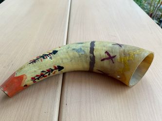 Vintage Hand-Painted African Horn Art (11.5")