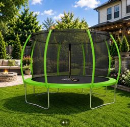 New patio trampoline 8 Ft