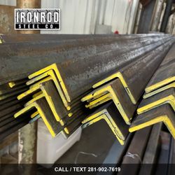 Angle Iron 20ft Steel 1" to 4" from $22 / Ángulo de Acero 20 pies