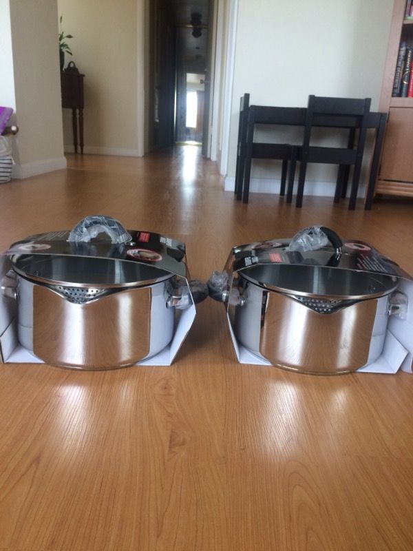 Sharper Image 5 quart pour & strain stockpot.