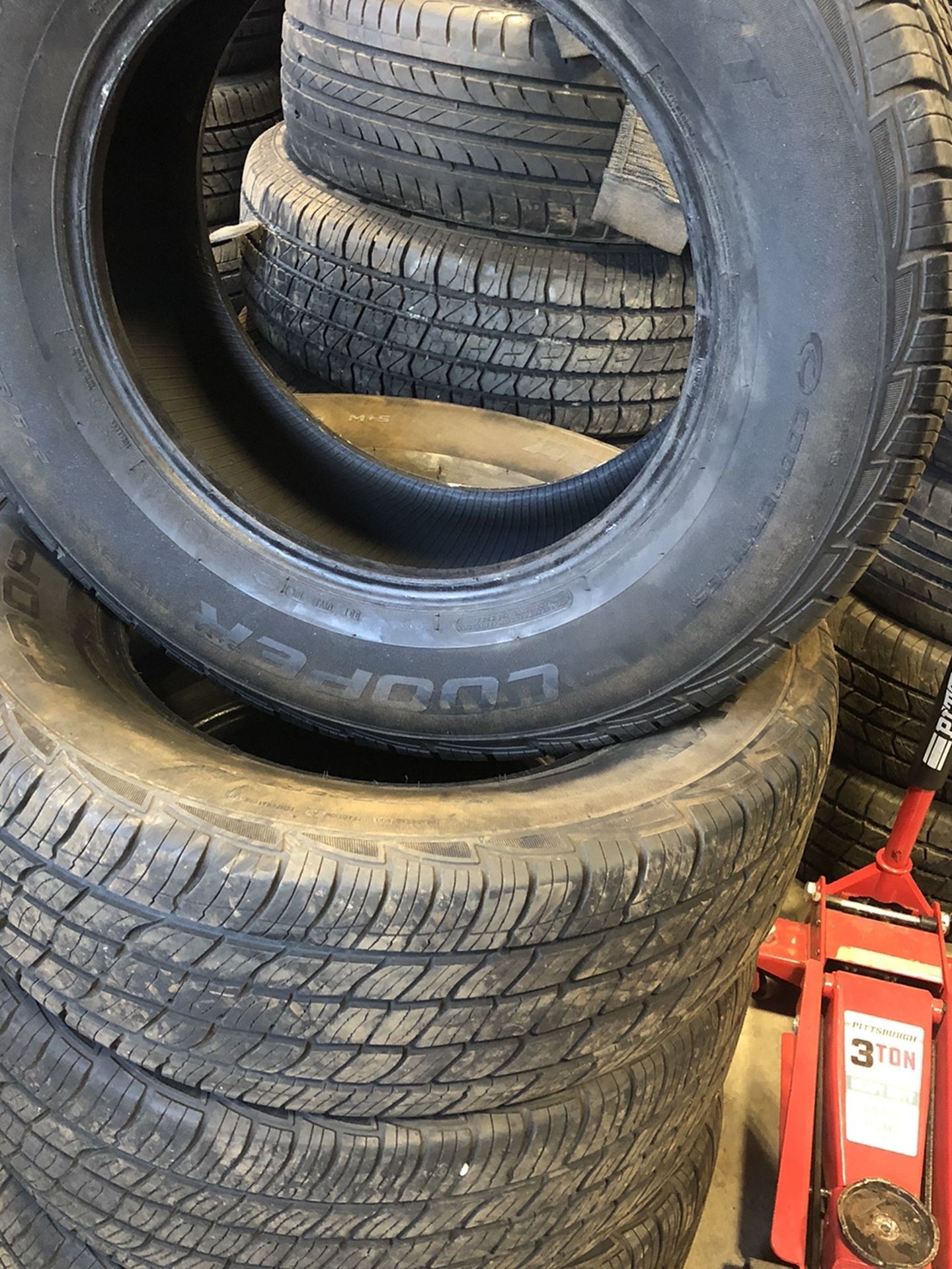 A Set Of Tires Like New 275/65R18 Mounted And Balanced $350π΅β
