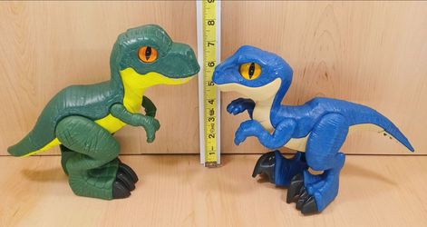 Fisher-Price Imaginext Jurassic World XL T-Rex dinosaur figures