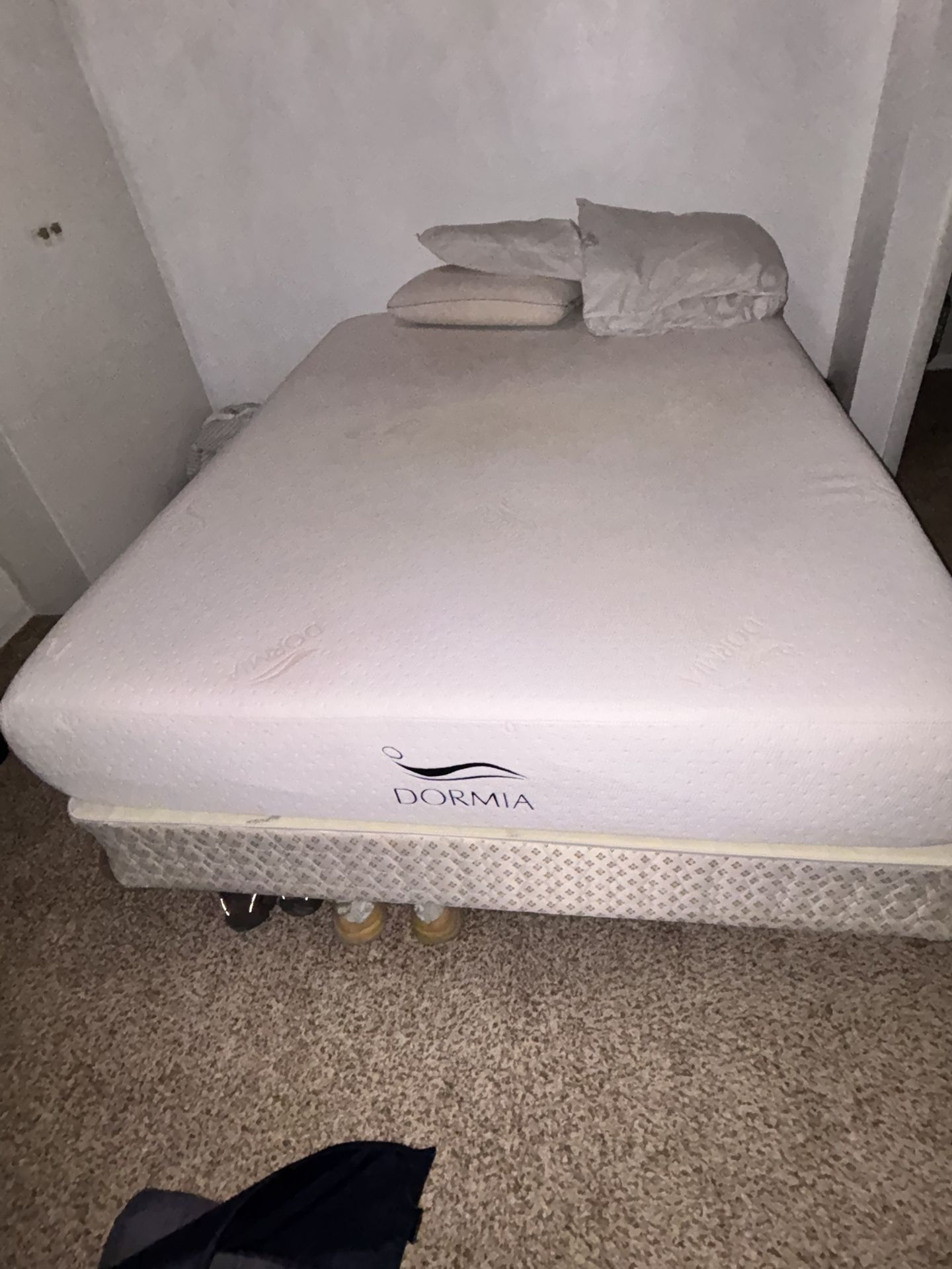Queen Mattress, Box Spring & Metal Frame