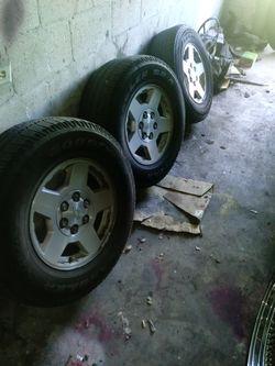 Chevy Tahoe rims