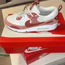 Wmns Air Max 90 Future