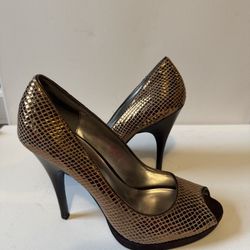 Calvin Klein peep-toe platform pumps Size 7