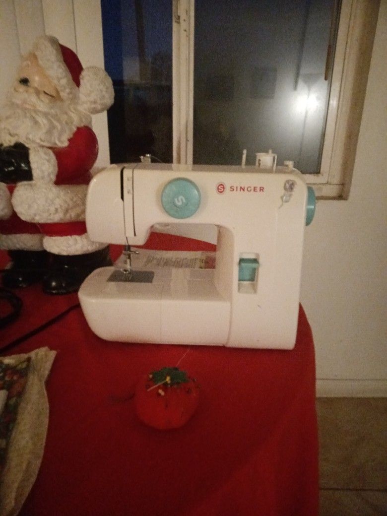 Singer Sewing Machine