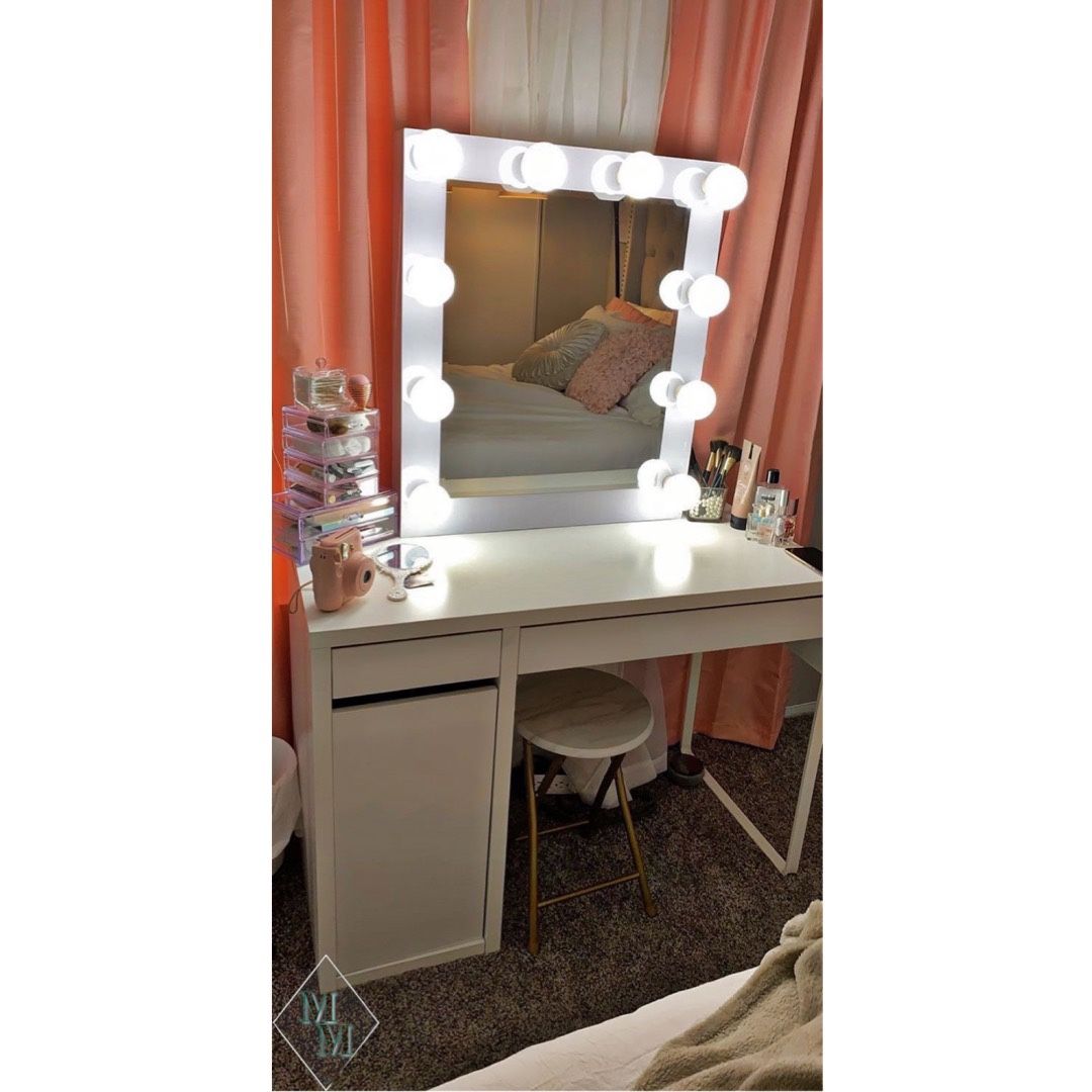 Vanity Make up Mirror Lightbulbs Included Dimmable NO DESK