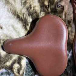 Revi Cheetah Ebike Seat Only.