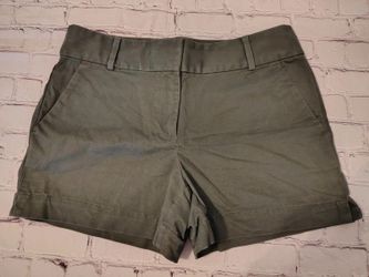 Loft Women's Olive Green Shorts Size 6 EUC