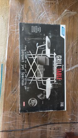 Portable grill table
