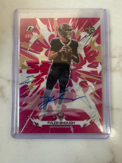 2025 Topps Resurgence- Tyler Shough Magenta Surge Refractor Auto /299 (AU) (RC)
