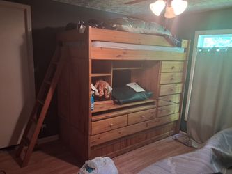 Bunk bed dresser