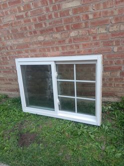 48" X 33" Vinyl remplacement window with screen