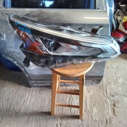 2019 - 2022 Nissan Altima Right Headlight