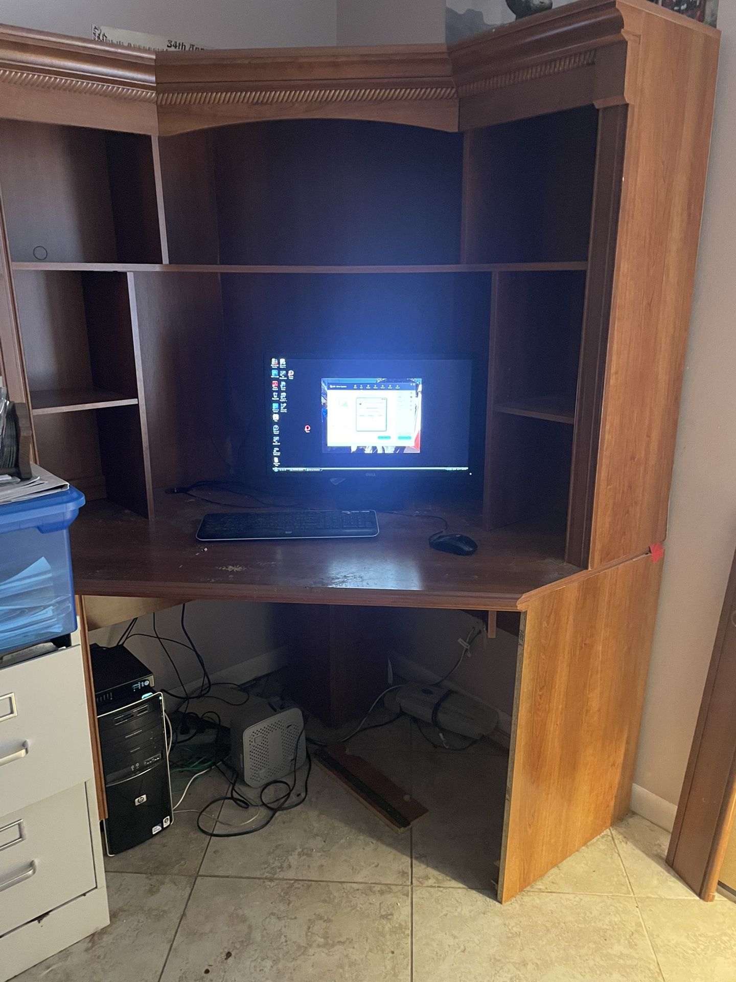 Free Corner Desk