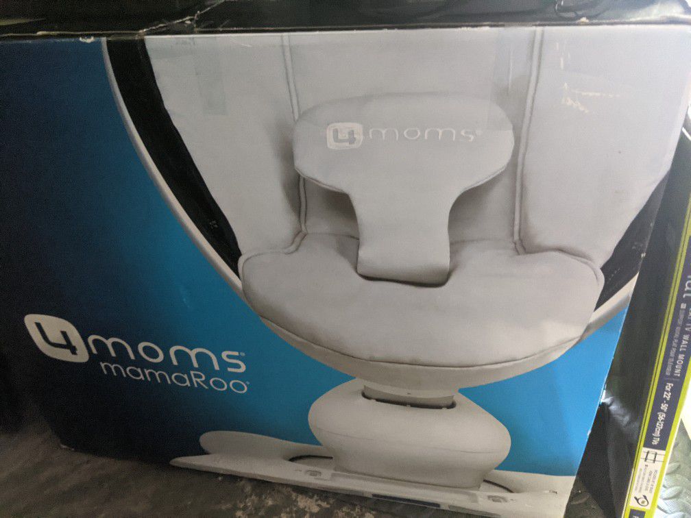 Mamaroo Awesome Condition, Make An Offer! 