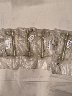 Hitch Pins with Clips — Lot of 4 — New — Tractor/Trailer Drawbar Pins