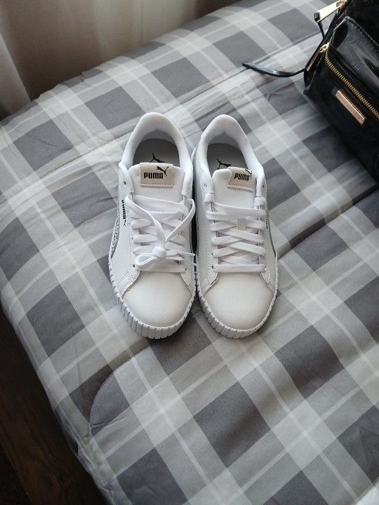 Puma Women's Sneakers Size 7