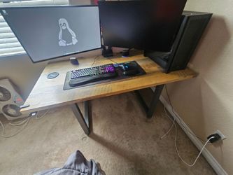 Vari desk