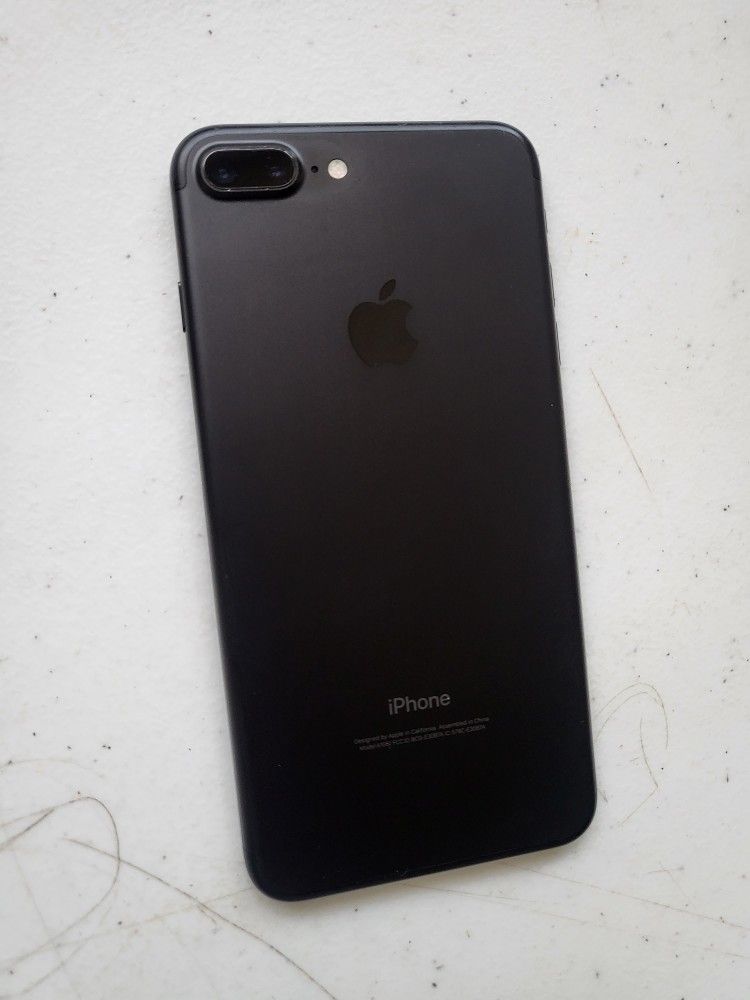 Apple iPhone 7 plus 128 GB UNLOCKED. COLOR BLACK. WORK VERY WELL.PERFECT CONDITION.