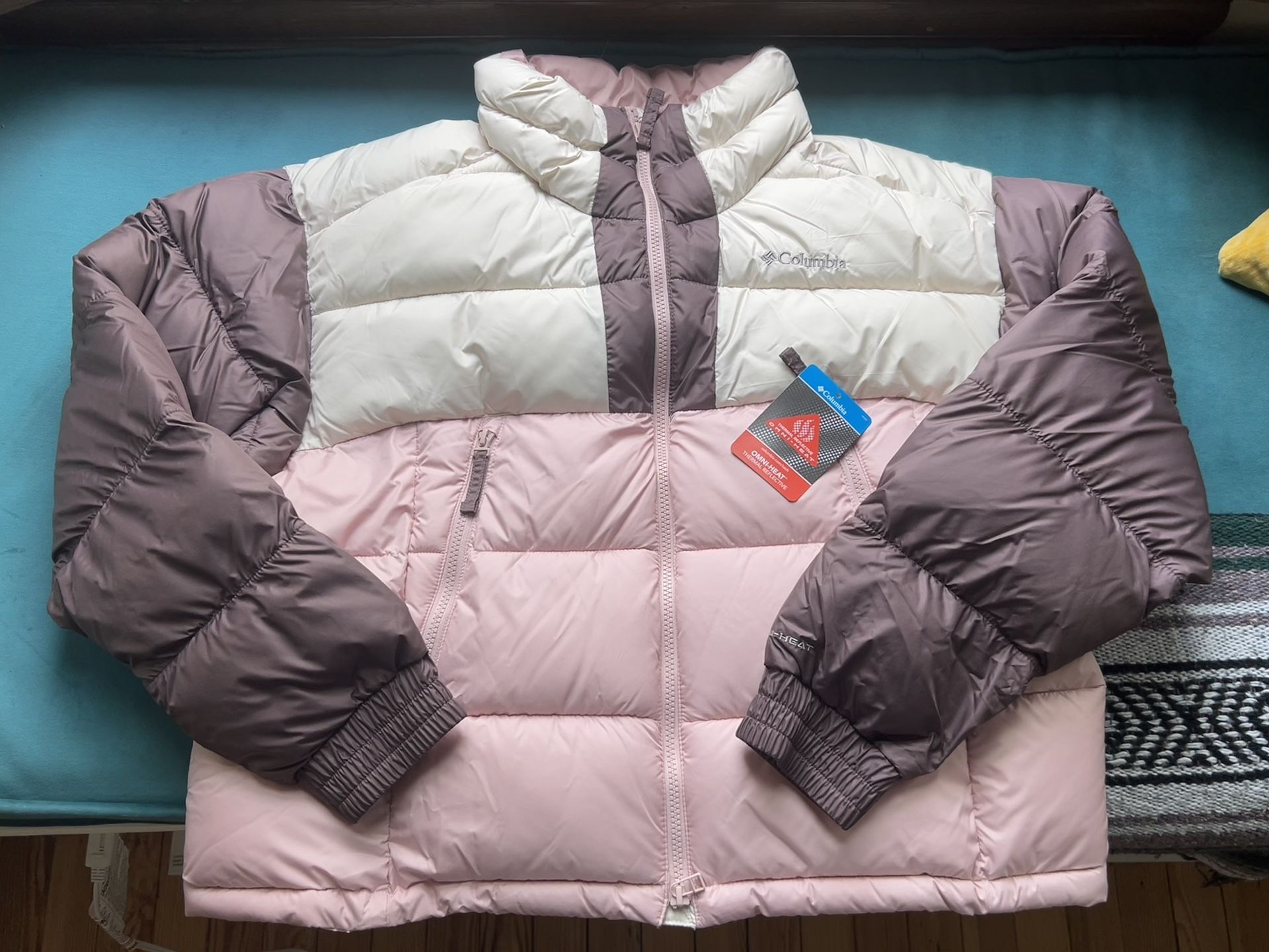 Columbia cropped Omniheat pink and white puffer jacket
