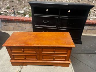 Dresser and footlocker
