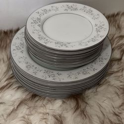 Like new Platinum Rose Fine China of Japan Dinner Plates Set of 6 - 10 3/8" Diameter   7 1/2" Salad Plates 7 PC Set 