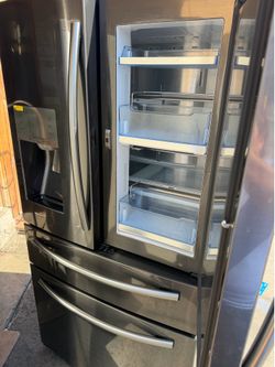 Samsung show case counter depth four doors refrigerator 36”w