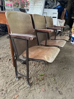 Vintage 3-Seat Theater / Auditorium Chairs – Metal & Wood – Retro