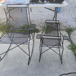  Rocking Chairs / Sillas Mecedoras