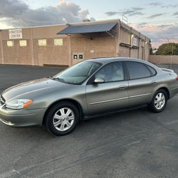 2003 Ford Taurus