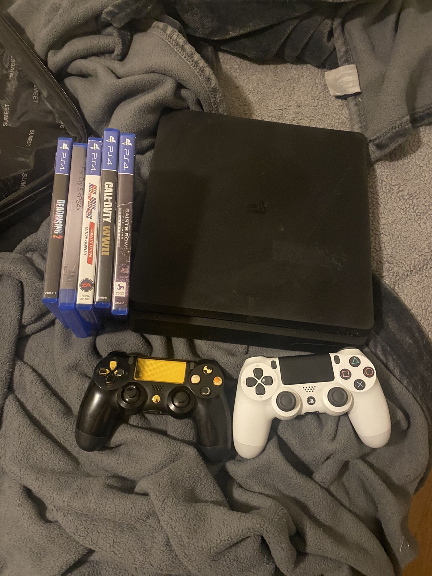 Ps4 With Two Controllers 5 Games 