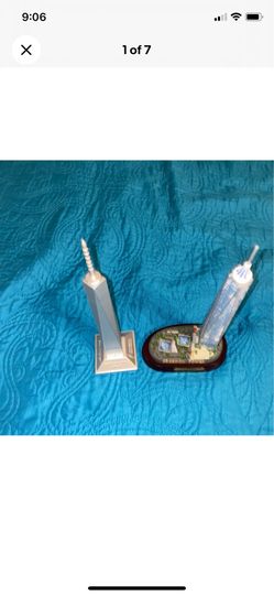 One world observatory 6 Resy replica statue New York trade center tower and freedom tower