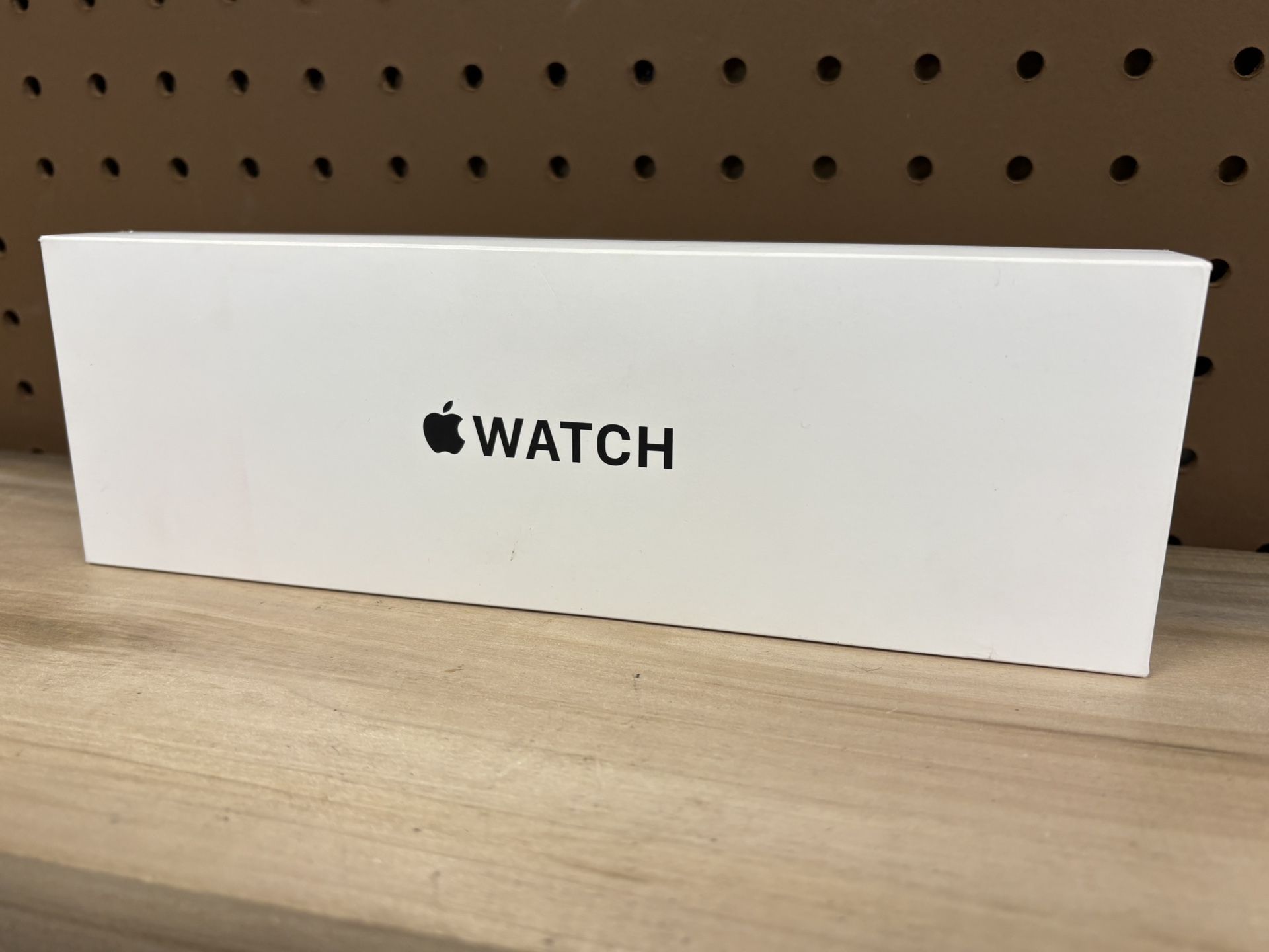 NEW! 2024 Apple Watch SE 2nd Gen GPS + Cellular 44mm Midnight - SEALED