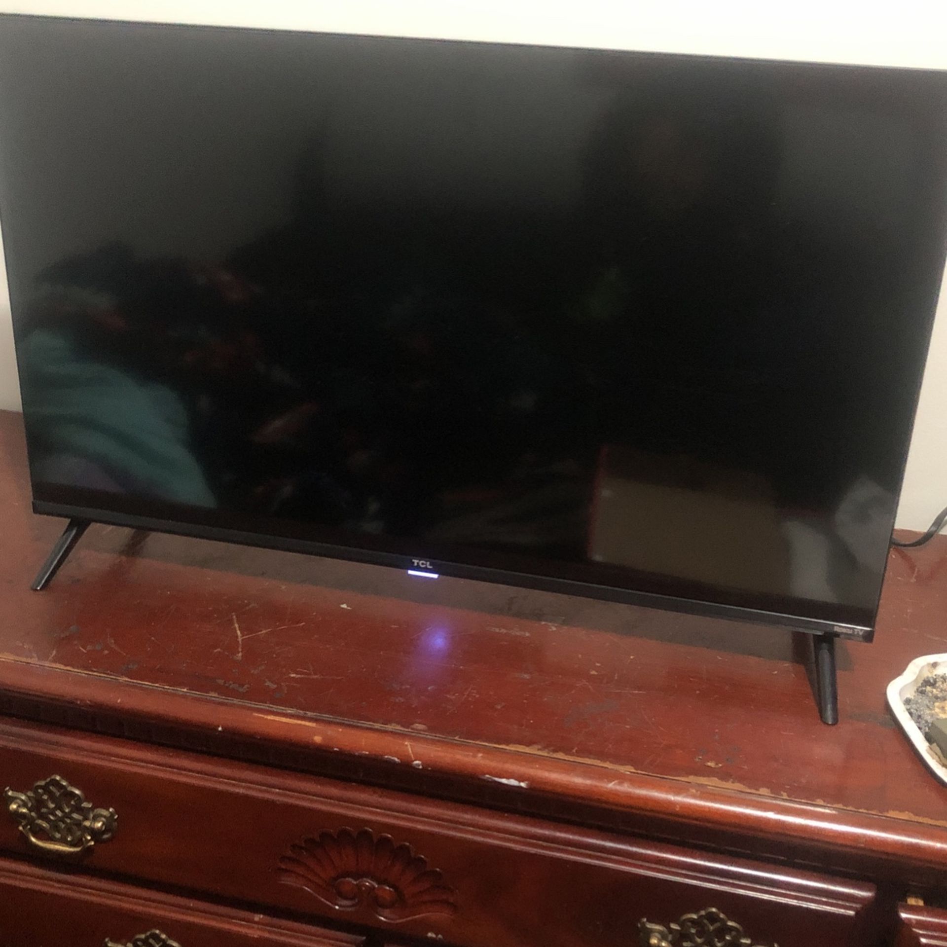 Tcl 32in Roku Tv