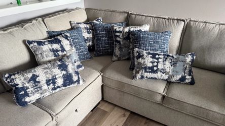 Throw Pillows