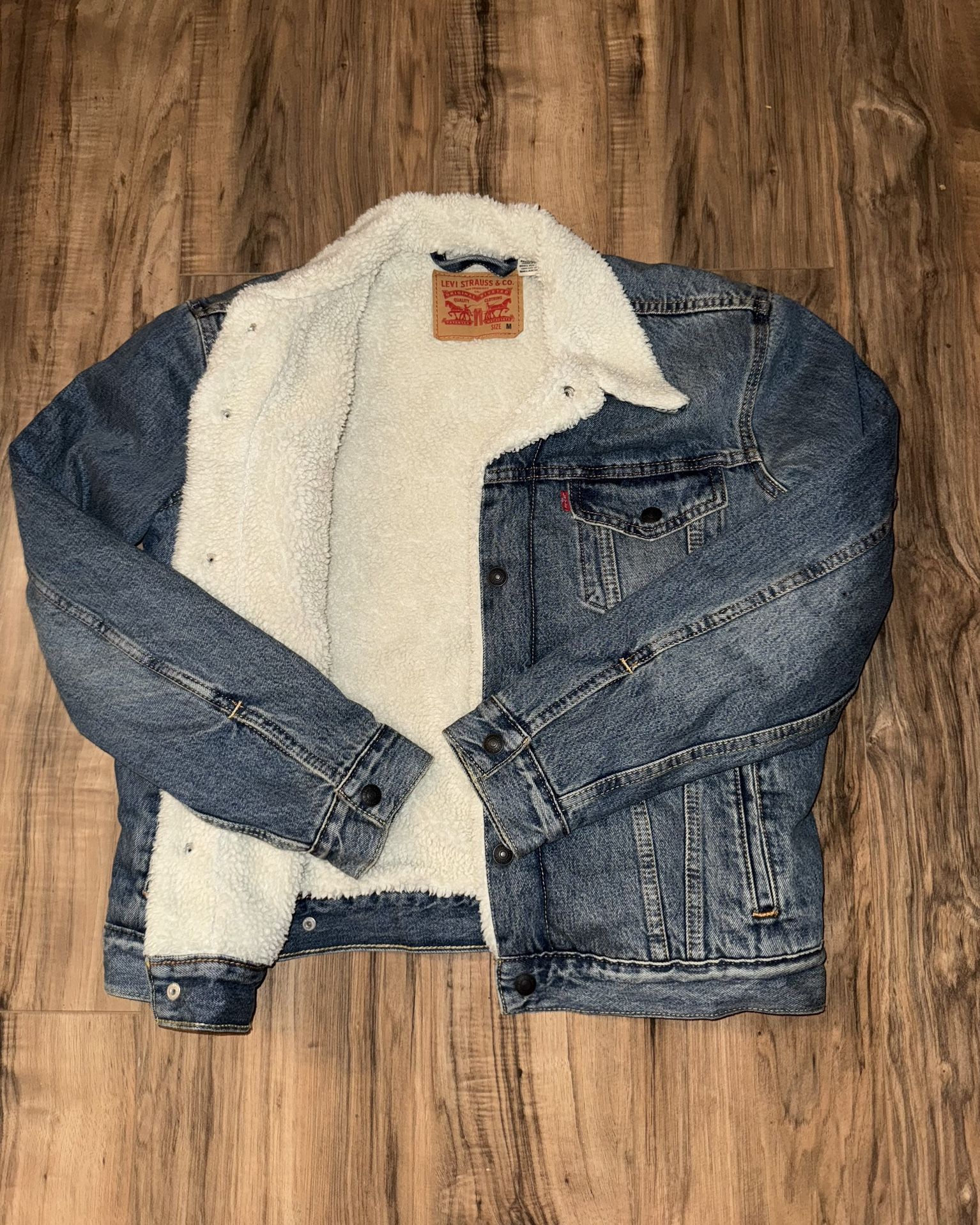 New Men’s Size Medium & 3XL Levi’s Sherpa Jacket