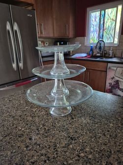 3 tier glass display