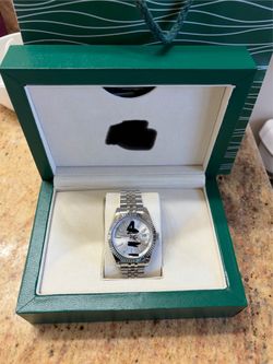 Men’s luxury watch