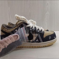 Nike SB Dunk Low (Travis Scott)