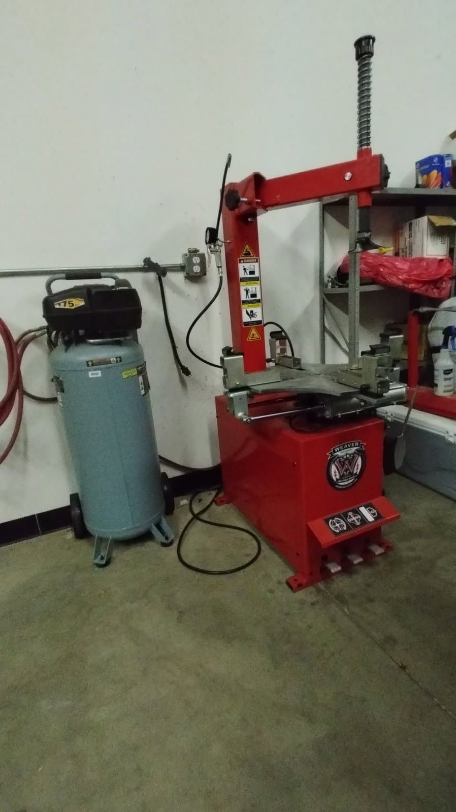 Motorcycle Tire Machine