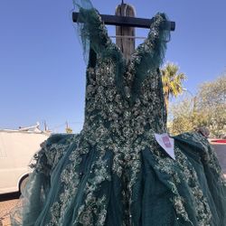 Esmeralda Green Quinceañera Dress 