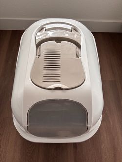 Cat litter box