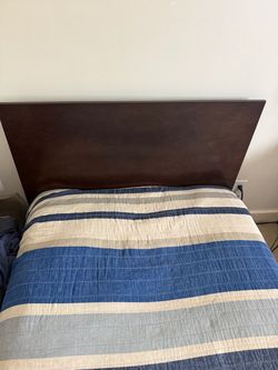 High-End Dutailier Twin Bed Frames – 2 Available (Free Mattresses)